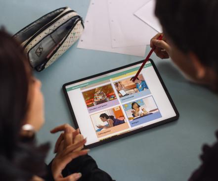 In der Schule erwerben Schülerinnen und Schüler mit den MoneyFit-Angeboten spielerisch und praxisnah Finanzkompetenzen